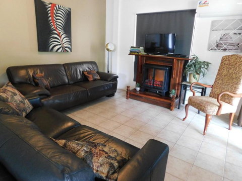 Riverbend Lodge - Accommodation Cairns 2