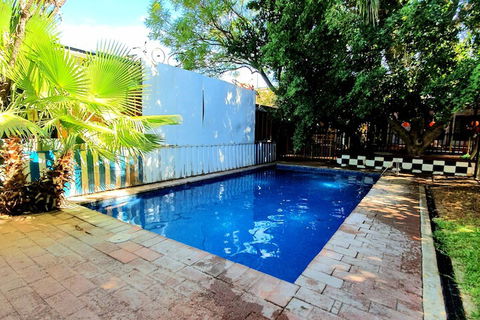 Jump Inn Alice Budget Accommodation - Accommodation Cairns 2