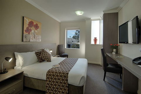 Best Western Plus Camperdown Suites - Accommodation Cairns 5