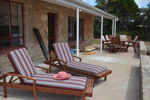 Ratcliff Cottage - Accommodation Cairns 4