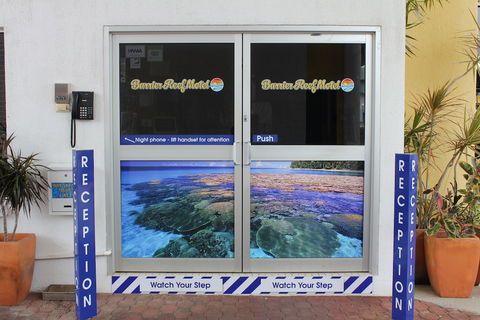 Barrier Reef Motel - Accommodation Cairns 3