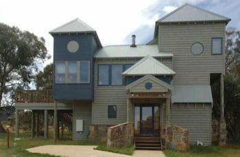 Blue Sky Lodge - Accommodation Cairns 0