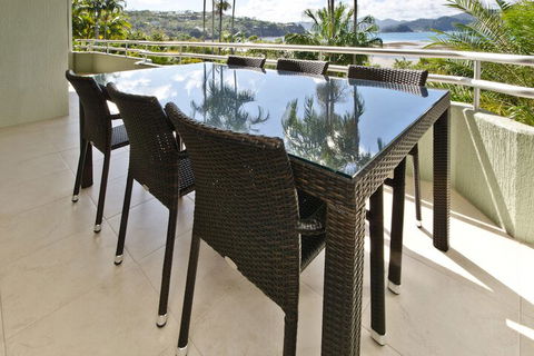 Beach Front Lagoon Lodge Apartments - Accommodation Cairns 2