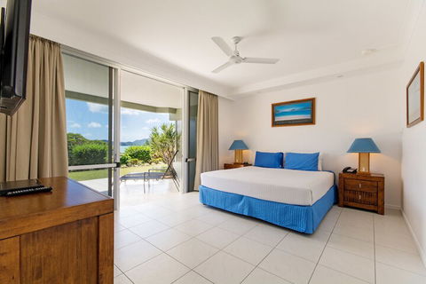 Beach Front Lagoon Lodge Apartments - Accommodation Cairns 5
