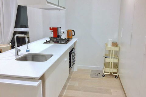 Brand New Stunning Home With Garden - Accommodation Cairns 5