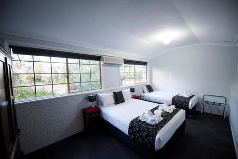 The Old Convent Dalwallinu - Accommodation Cairns 6