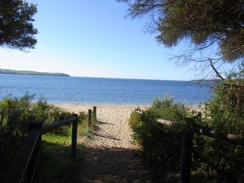 Black Dolphin Beach Penthouse - Accommodation Cairns 2