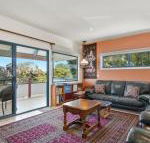 Black Dolphin Beach Penthouse - Accommodation Cairns