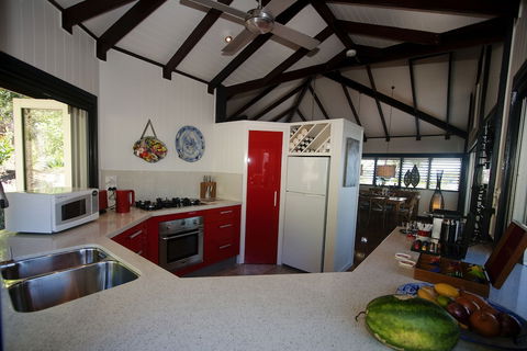 Bedarra Beach House - Accommodation Cairns 4