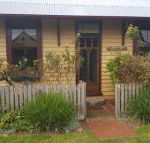 Twomeys Cottage - Accommodation Cairns