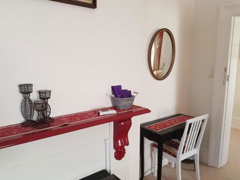 Blayney Post Office Bed & Breakfast - Accommodation Cairns 3