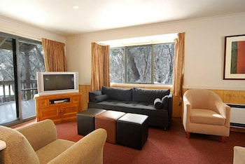 Discobulous 6 - Accommodation Cairns 1