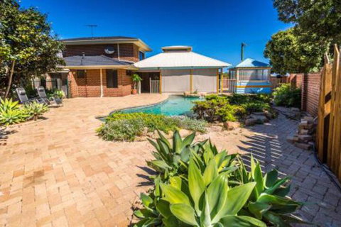 Yanchep Beach Retreat - Accommodation Cairns 3