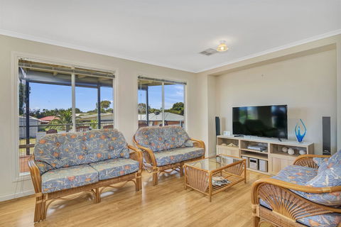 Green Reef Beach House - Accommodation Cairns 4