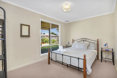 Green Reef Beach House - Accommodation Cairns 6