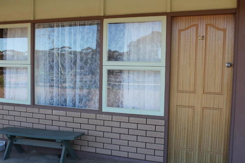 Wudinna Gawler Ranges Motel & Caravan Park - Accommodation Cairns 1