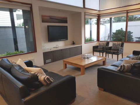 Beach Haven - Accommodation Cairns 3