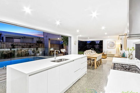 Luxe House Tweed Coast Holidays Ã‚ - Accommodation Cairns 3
