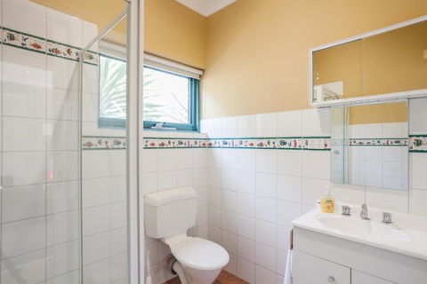 Anglesea River Apartments 2 Bed Unit 2 / 4 - Accommodation Cairns 4