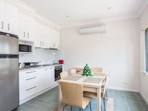 Anglesea River Apartments 2 Bed Unit 2 / 4 - Accommodation Cairns 2