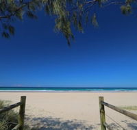 A Deluxe Swim Up Drift Apartments South - Accommodation Cairns