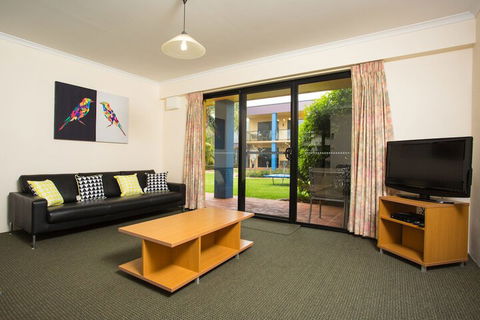 By The Sea 3 - Accommodation Cairns 3