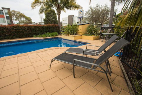 By The Sea 3 - Accommodation Cairns 2