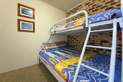 Bay Parklands Unit 44 / 2 Gowrie Avenue - Accommodation Cairns 3