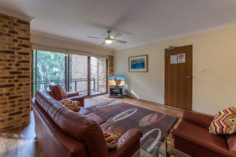 Bay Parklands Unit 50 / 2 Gowrie Avenue - Accommodation Cairns 0