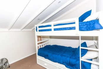 Taranaki - Accommodation Cairns 4