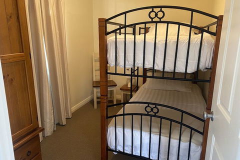 Manyat Peak Cottages - Accommodation Cairns 2