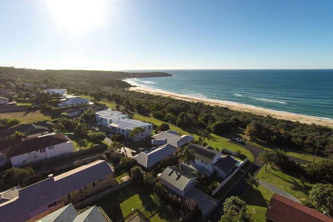Tura Beach House On Pacific Way - Accommodation Cairns 3