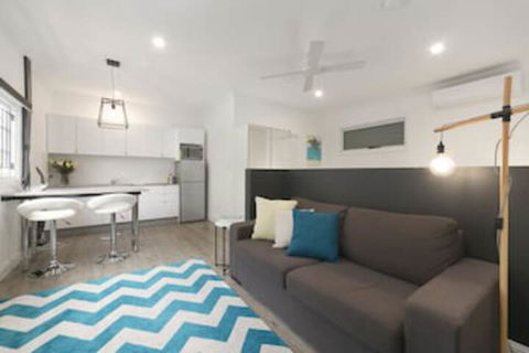 Milton Mews - Studios - Accommodation Cairns 0