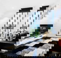 ESTHER 2BDR South Yarra Apartment - Accommodation Cairns