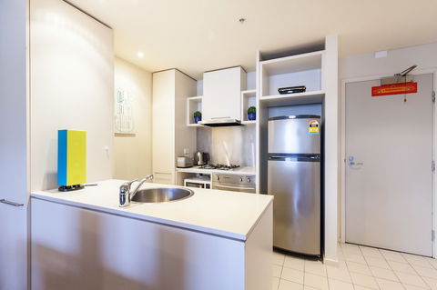 WESLEY, 2BDR Carlton Apartment - Accommodation Cairns 2