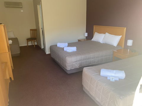 Horse And Jockey Hotel Motel - Accommodation Cairns 4