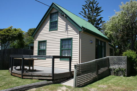 TasShacks - Accommodation Cairns 0