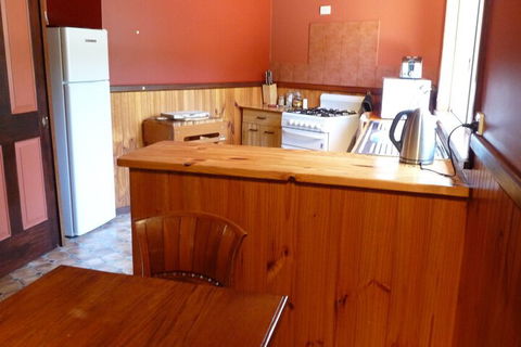 Wrenwood Chalets - Accommodation Cairns 5