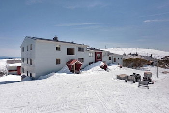 Lawlers 26 - Accommodation Cairns 0