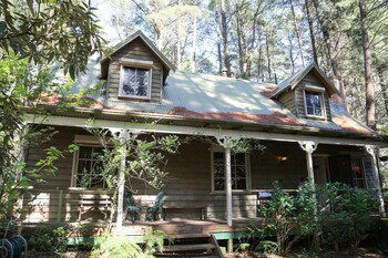 Holly Lodge Medlow Bath - Accommodation Cairns 0