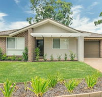 An Ideal Wine Country Getaway Villa