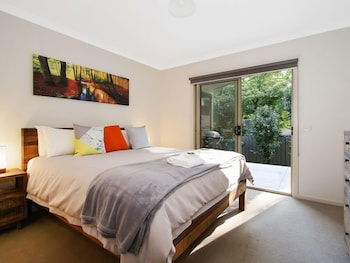 Bright Delight - Modern Luxury - Accommodation Cairns 5