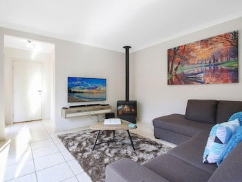 Bright Delight - Modern Luxury - Accommodation Cairns 3