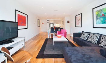 Bay Views Port Melbourne - Accommodation Cairns 0