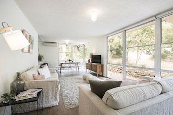 Twiggy At Anglesea - Accommodation Cairns 1