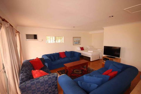 Verona Vineyard Cottage - Accommodation Cairns 4