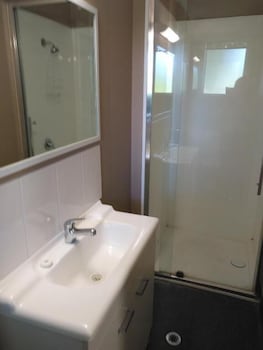 Irish Club Accommodation - Accommodation Cairns 5