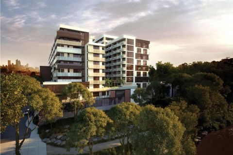 Sleek Arthouse Apartment With Pool Close To City - Accommodation Cairns 2