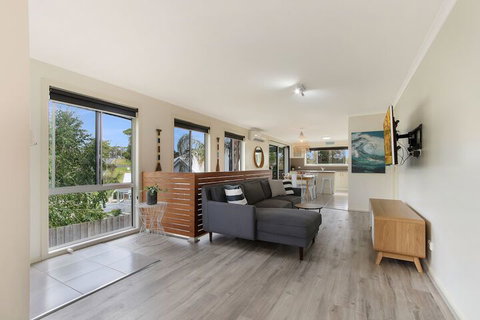 Lake House - Accommodation Cairns 3