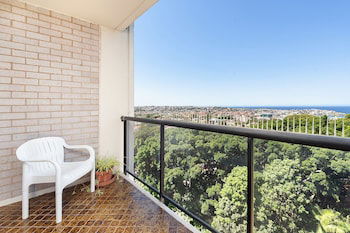 Bondi Apt For 4 Panoramic Ocean - Accommodation Cairns 0